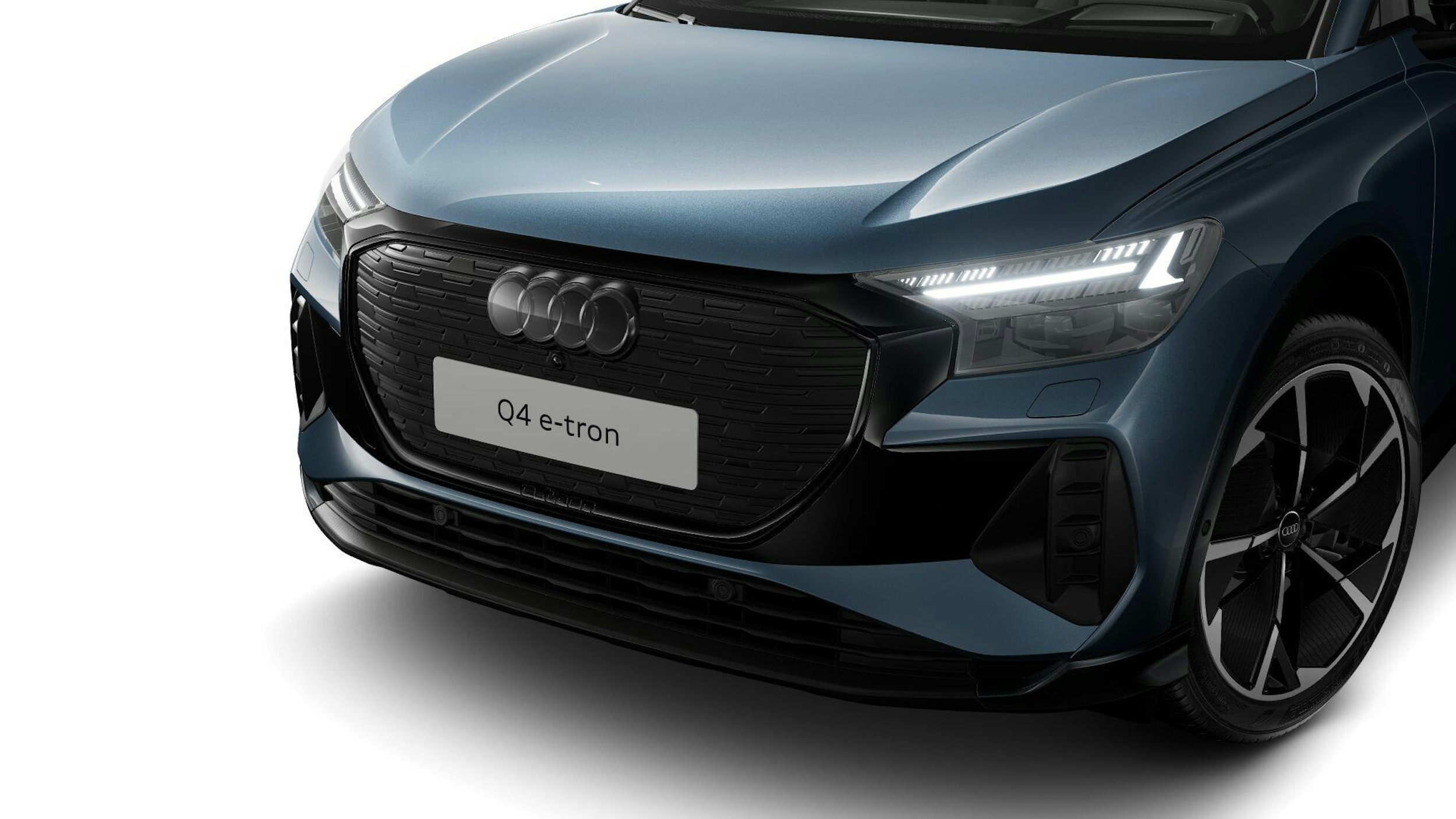 sininen Audi Q4 e-tron 2025 kuva 2.
