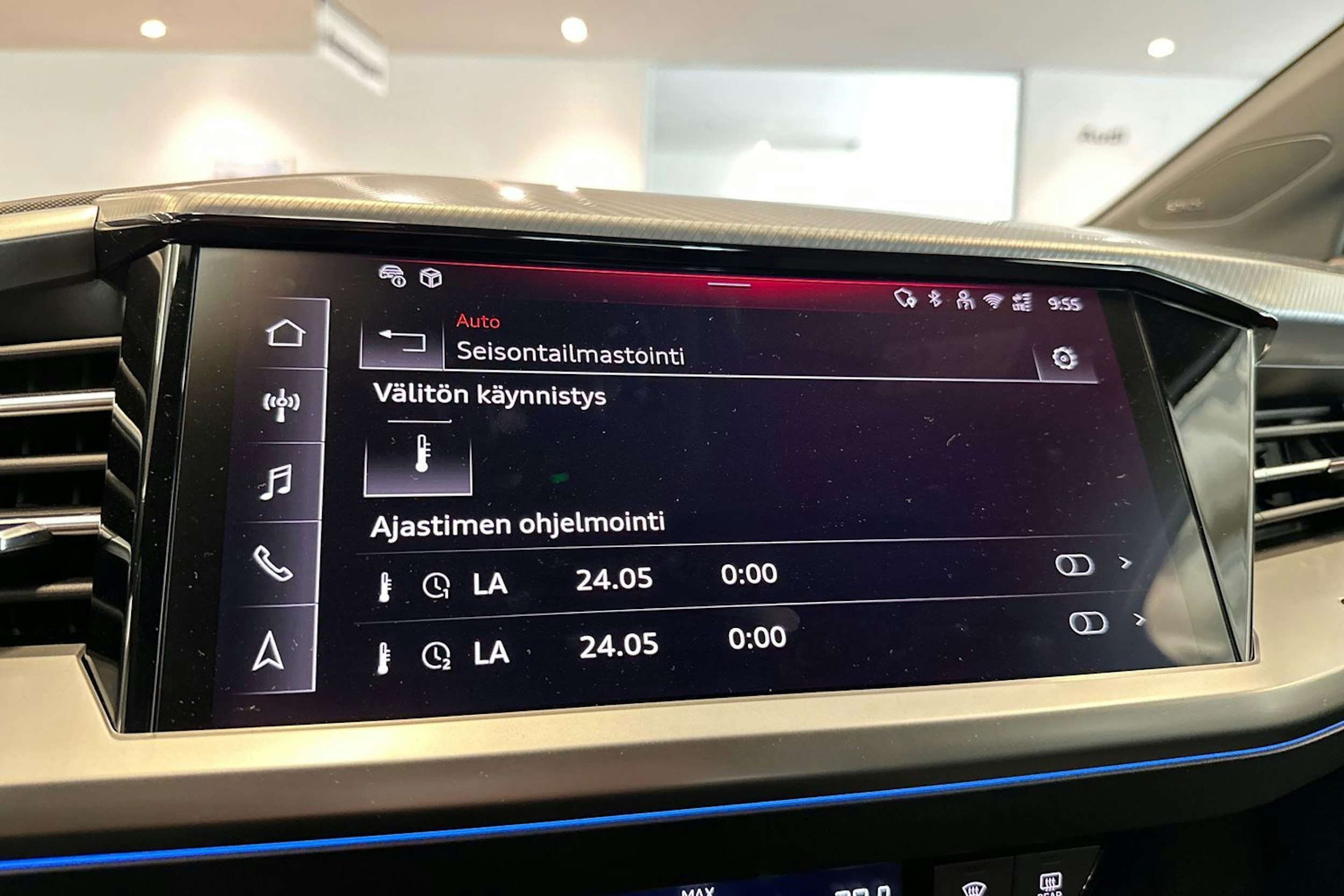 peble stone harmaa Audi Q4 e-tron 2025 kuva 17.