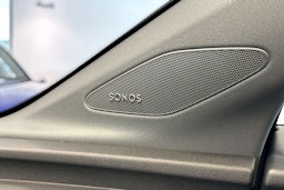 peble stone harmaa Audi Q4 e-tron 2025 kuva 19.