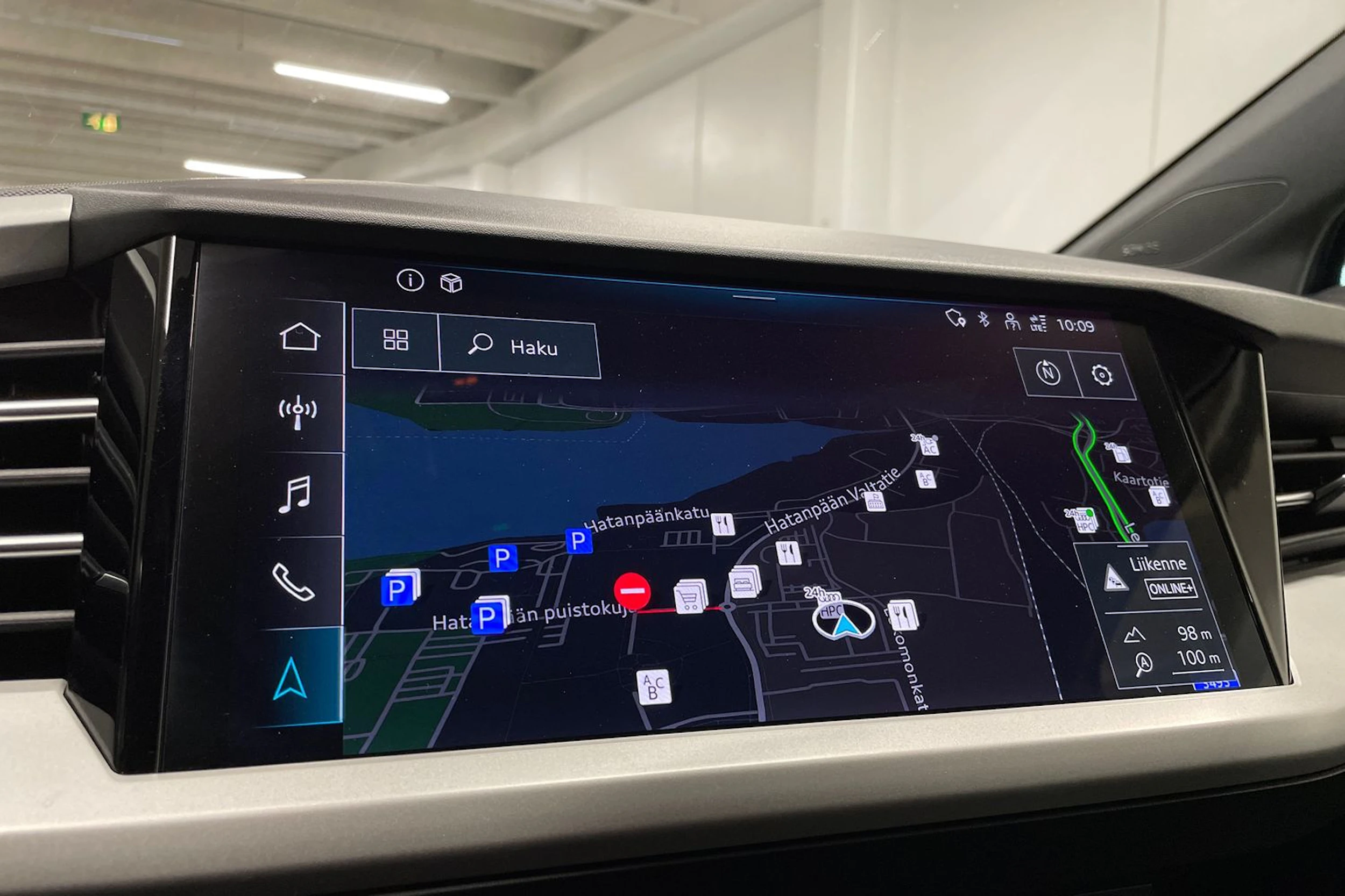 sininen Audi Q4 e-tron 2025 kuva 19.