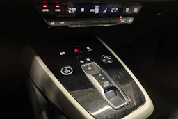 sininen Audi Q4 e-tron 2025 kuva 21.