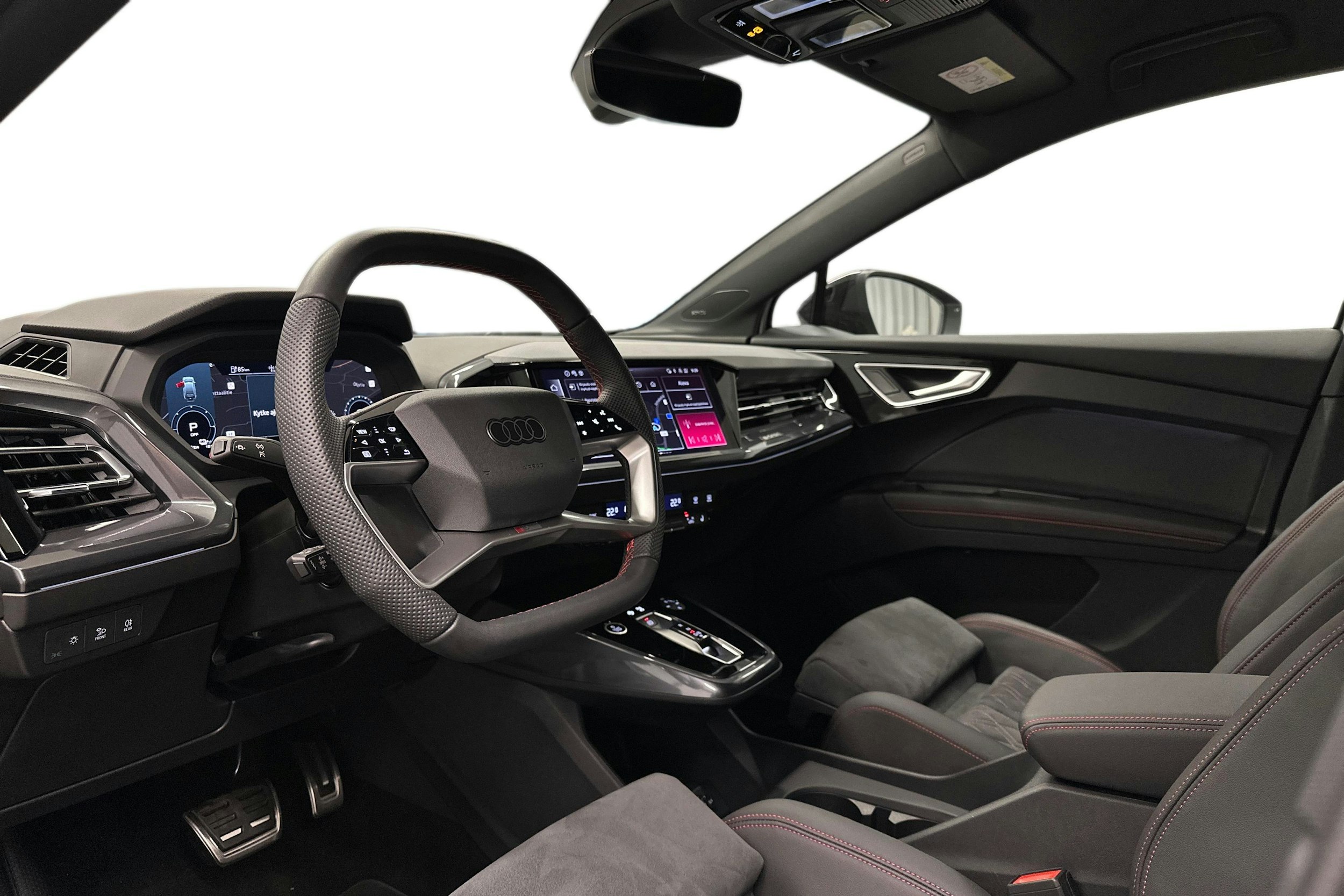 valkoinen Audi Q4 e-tron 2025 kuva 7.