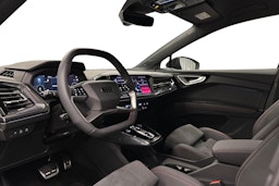 valkoinen Audi Q4 e-tron 2025 kuva 7.
