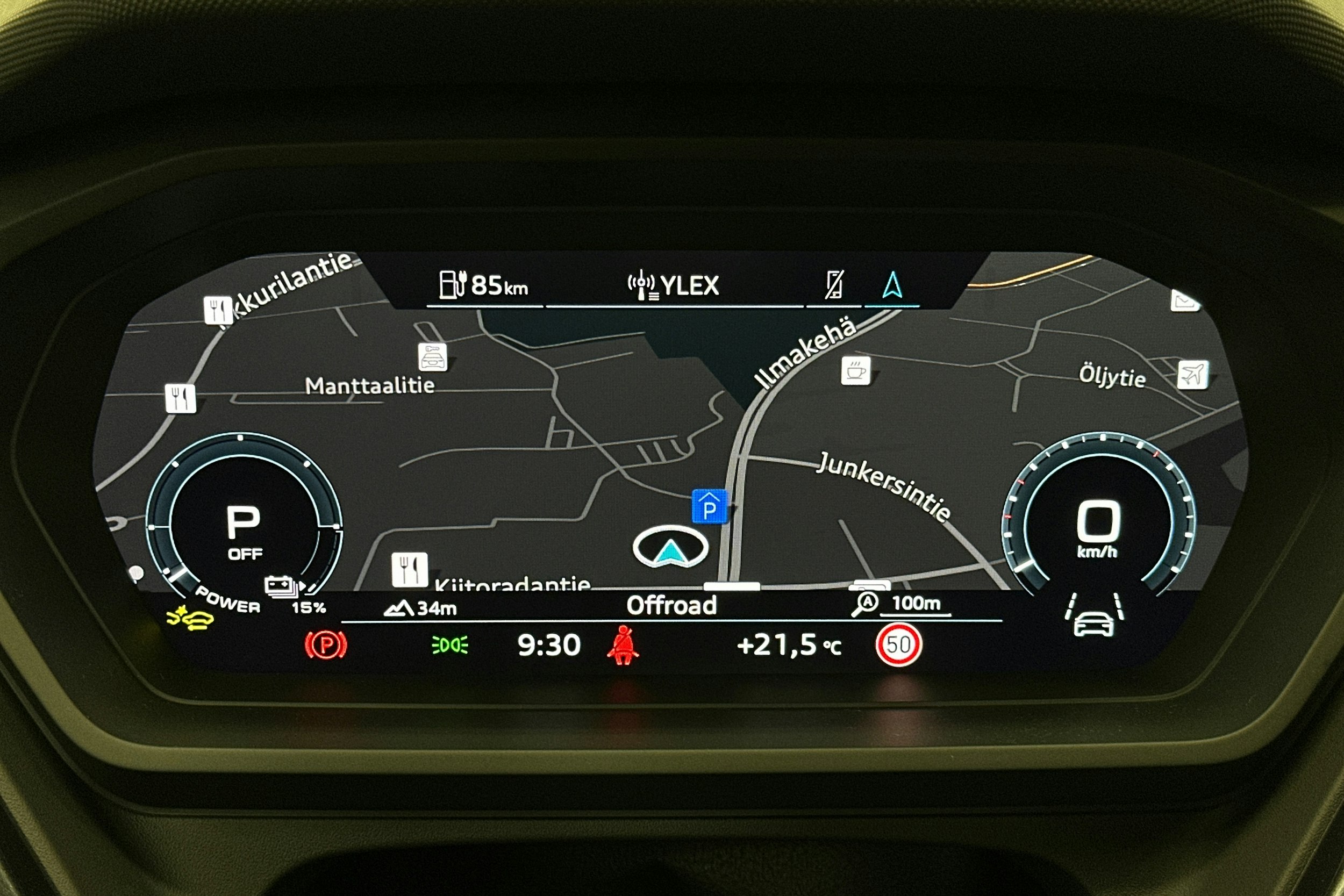 valkoinen Audi Q4 e-tron 2025 kuva 22.