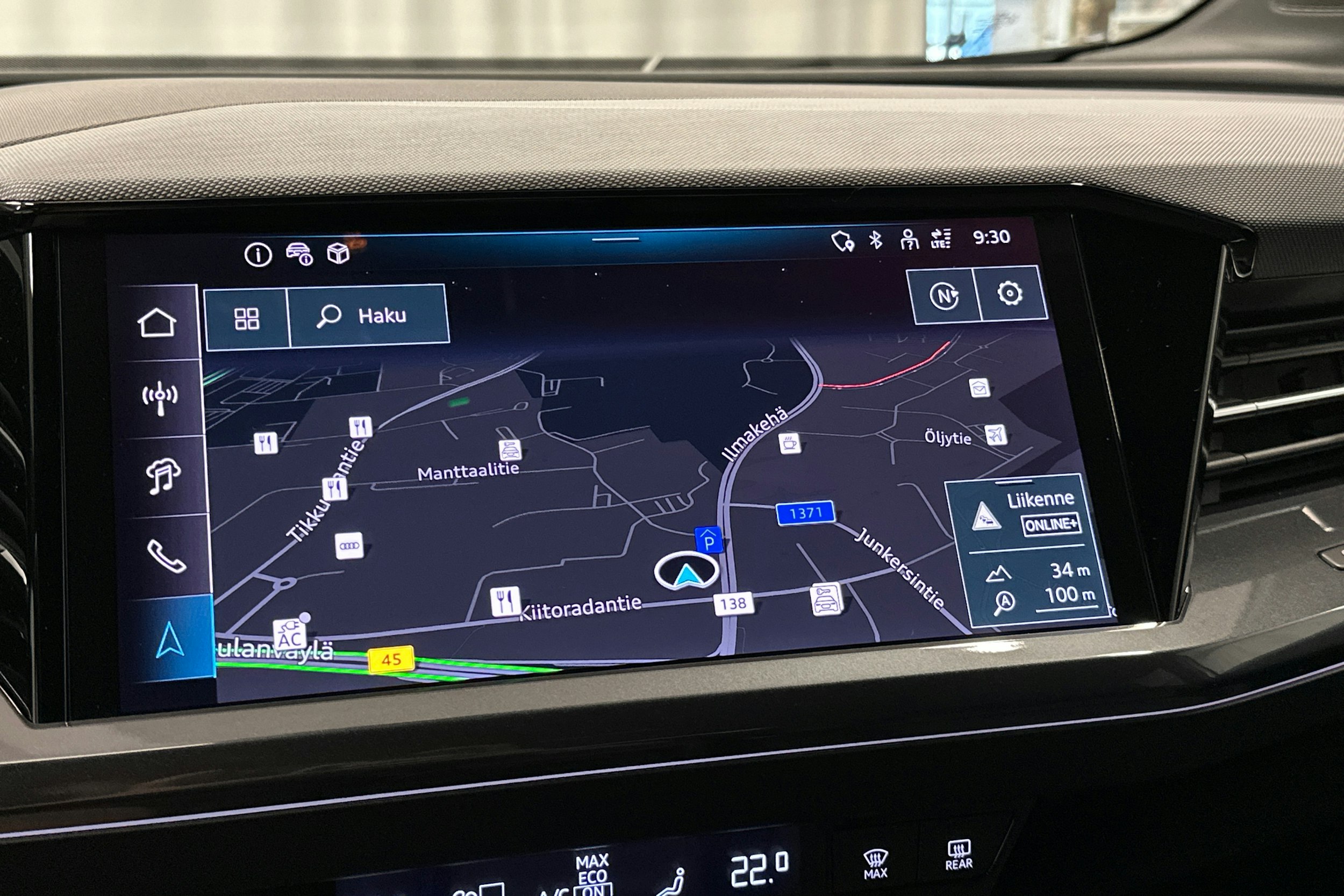 valkoinen Audi Q4 e-tron 2025 kuva 25.