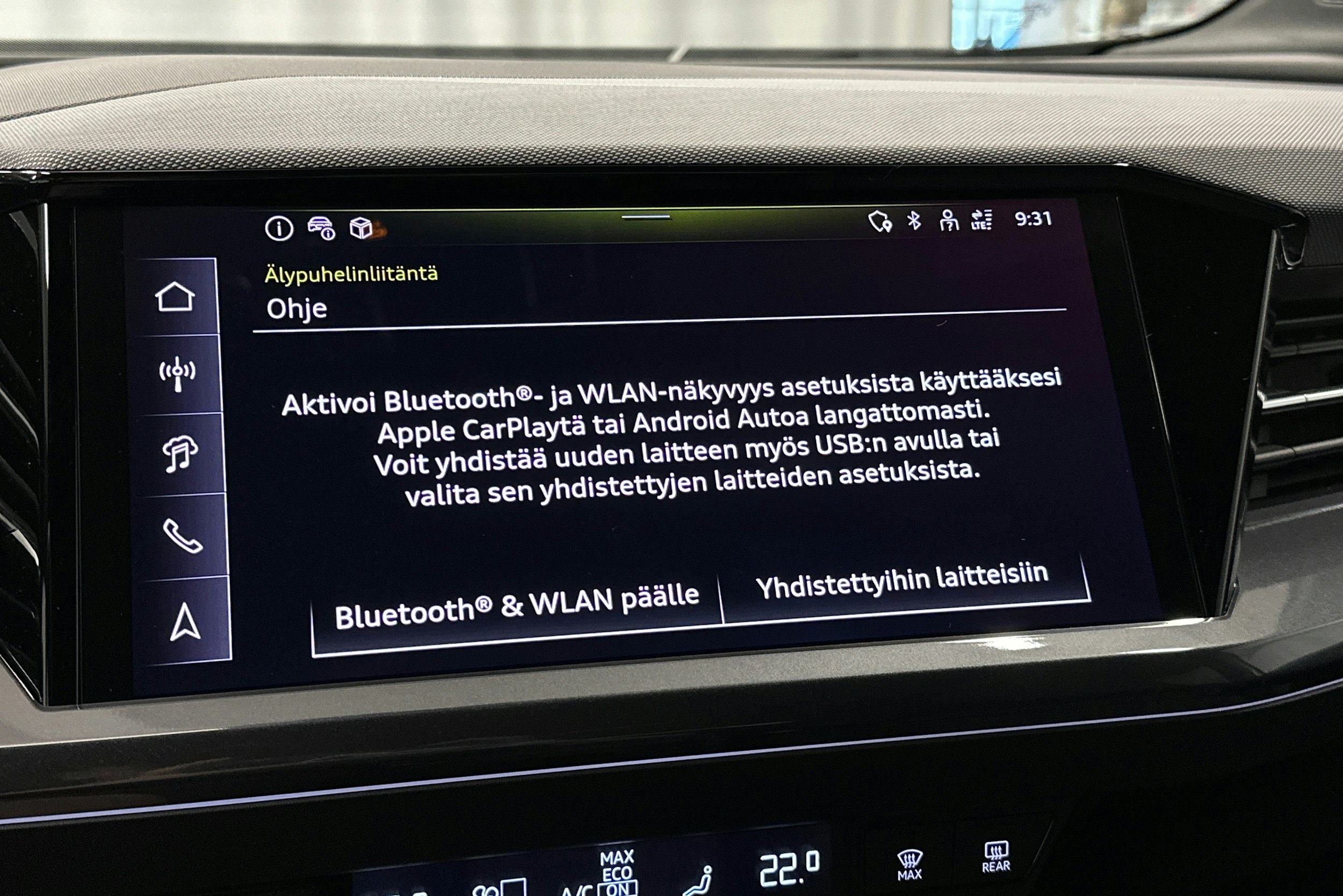 valkoinen Audi Q4 e-tron 2025 kuva 26.