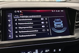 valkoinen Audi Q4 e-tron 2025 kuva 30.
