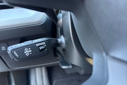 valkoinen Audi Q4 e-tron 2025 kuva 12.