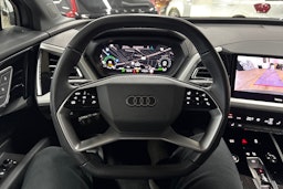 Harmaa Audi Q4 e-tron 2025 kuva 15.