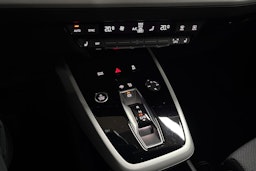 Harmaa Audi Q4 e-tron 2025 kuva 26.