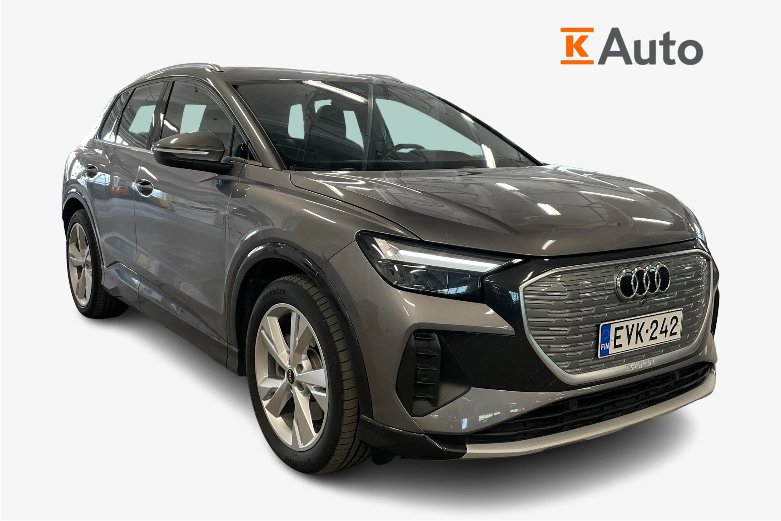 harmaa Audi Q4 e-tron 2025 kuva 1.