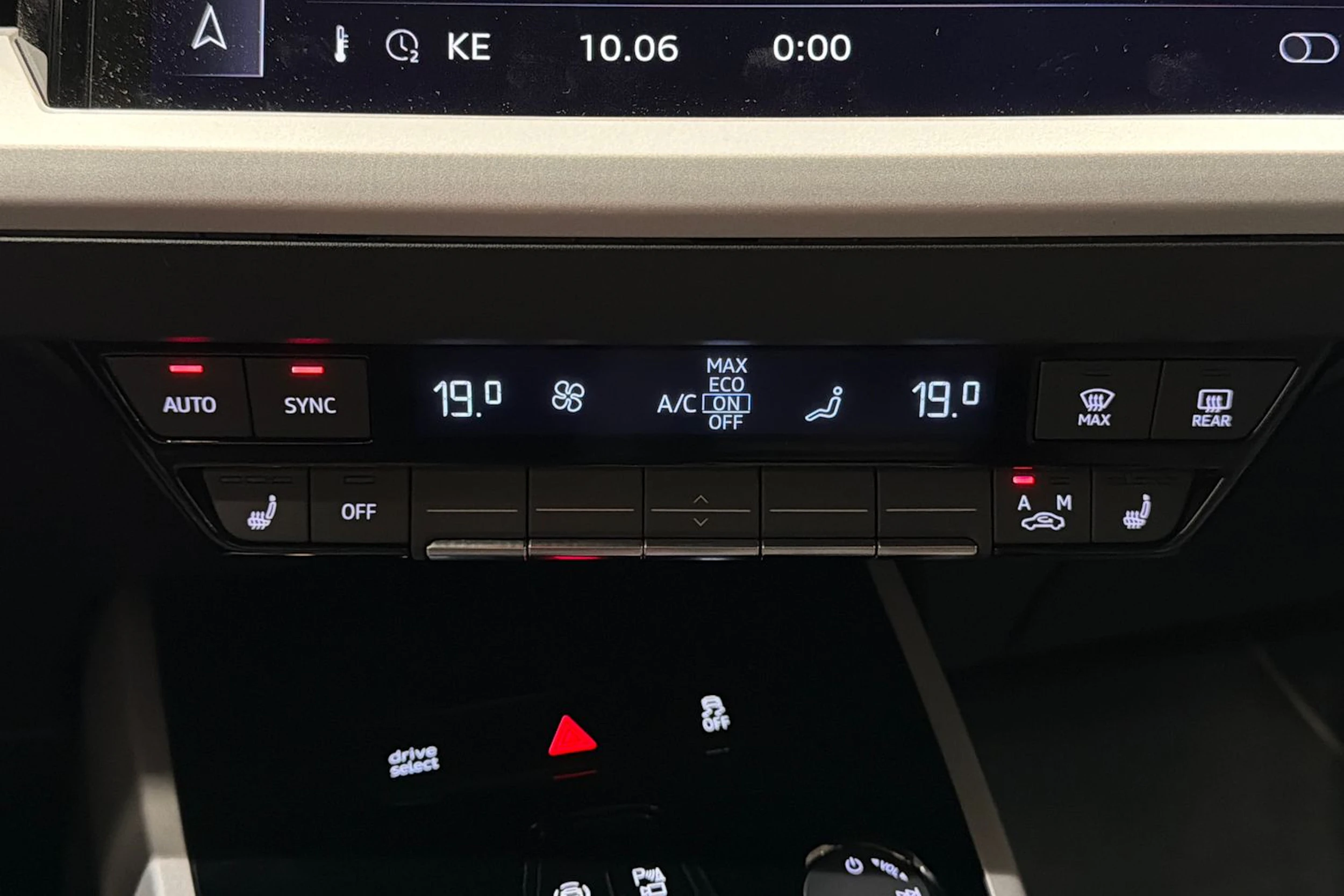harmaa Audi Q4 e-tron 2025 kuva 24.