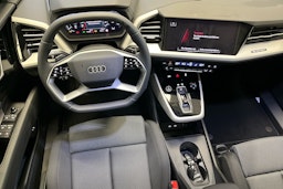 musta Audi Q4 e-tron 2025 kuva 7.