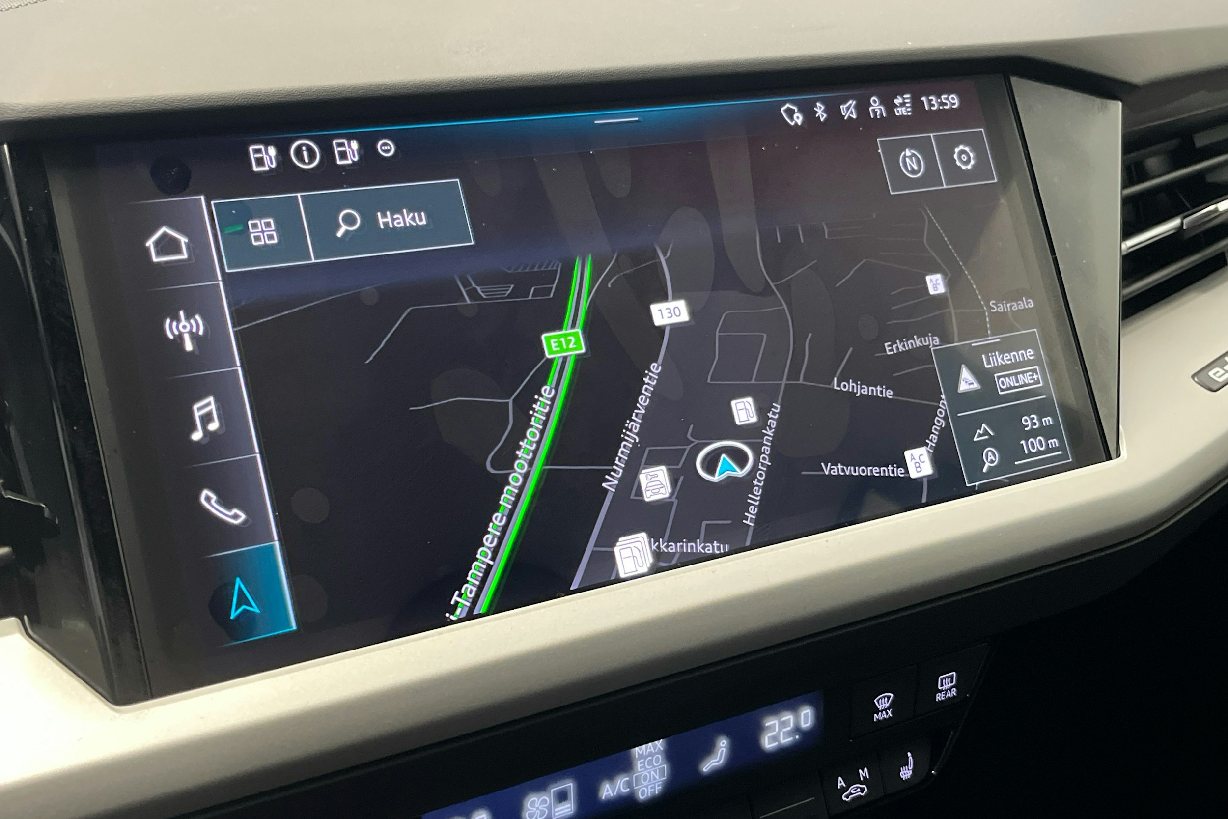 musta Audi Q4 e-tron 2025 kuva 16.