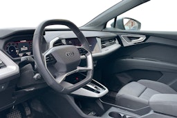 sininen Audi Q4 e-tron 2025 kuva 3.