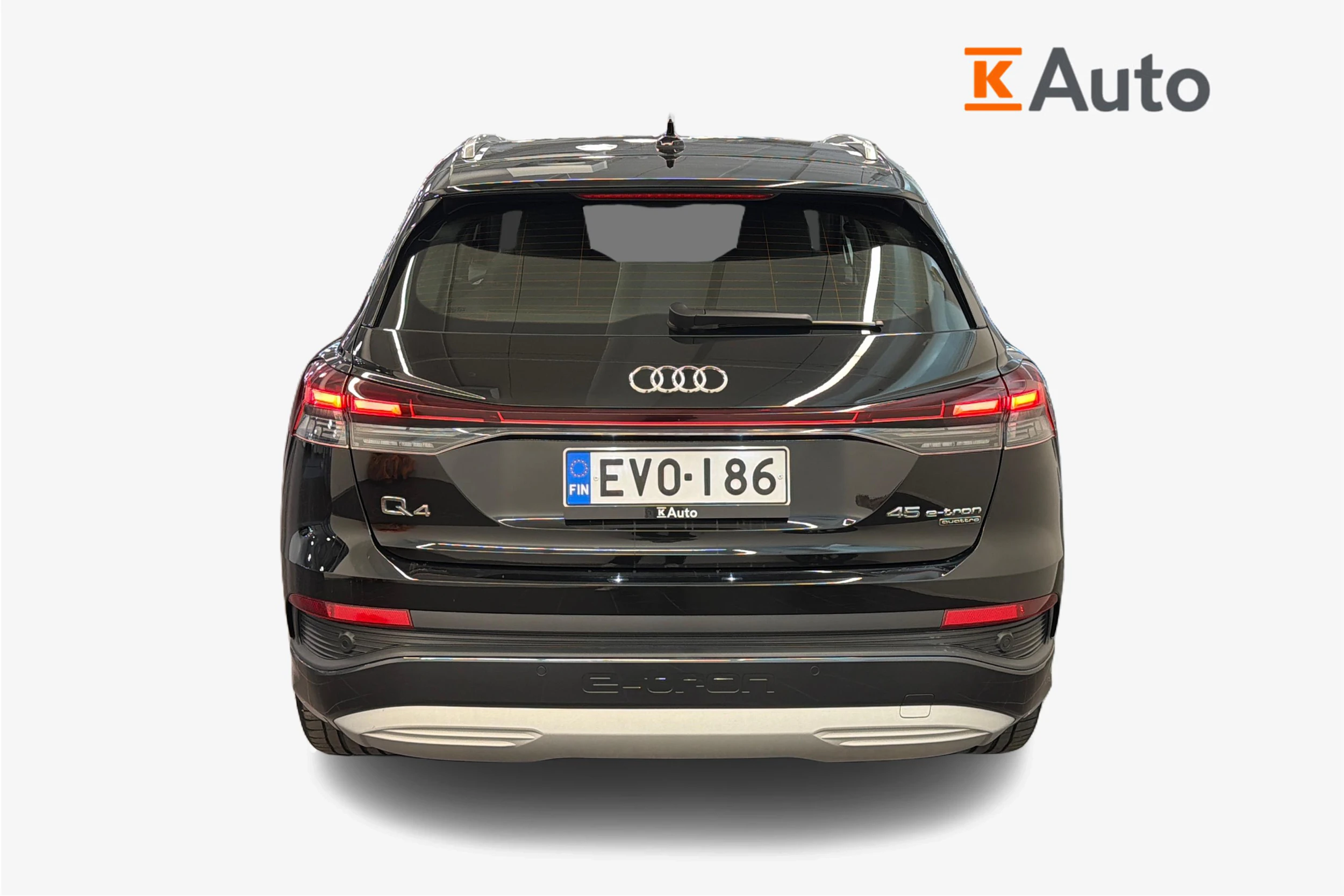 musta Audi Q4 e-tron 2025 kuva 4.