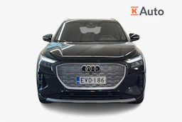 musta Audi Q4 e-tron 2025 kuva 5.