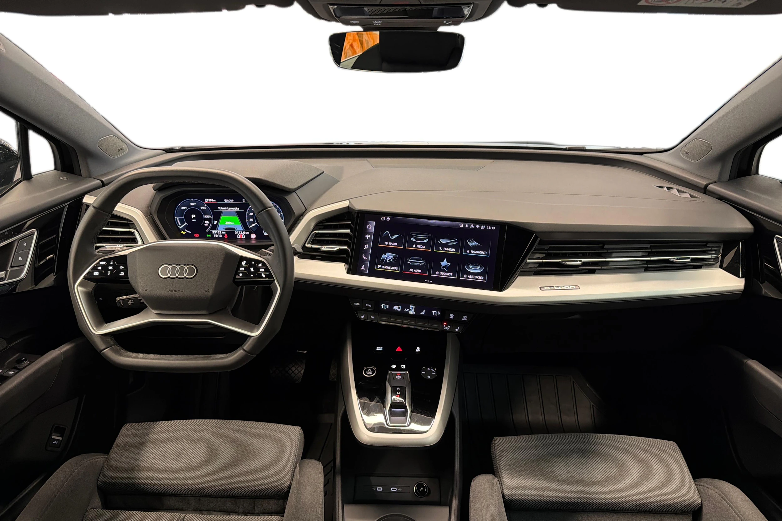 musta Audi Q4 e-tron 2025 kuva 9.