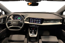 musta Audi Q4 e-tron 2025 kuva 9.