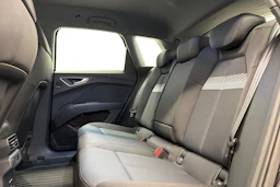 musta Audi Q4 e-tron 2025 kuva 11.