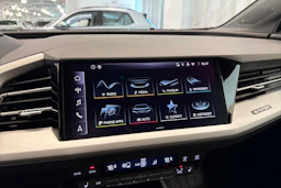 musta Audi Q4 e-tron 2025 kuva 32.
