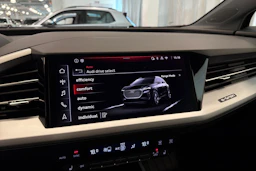 musta Audi Q4 e-tron 2025 kuva 36.