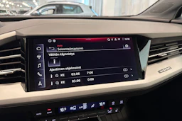 musta Audi Q4 e-tron 2025 kuva 37.