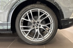 harmaa Audi Q4 e-tron 2025 kuva 10.