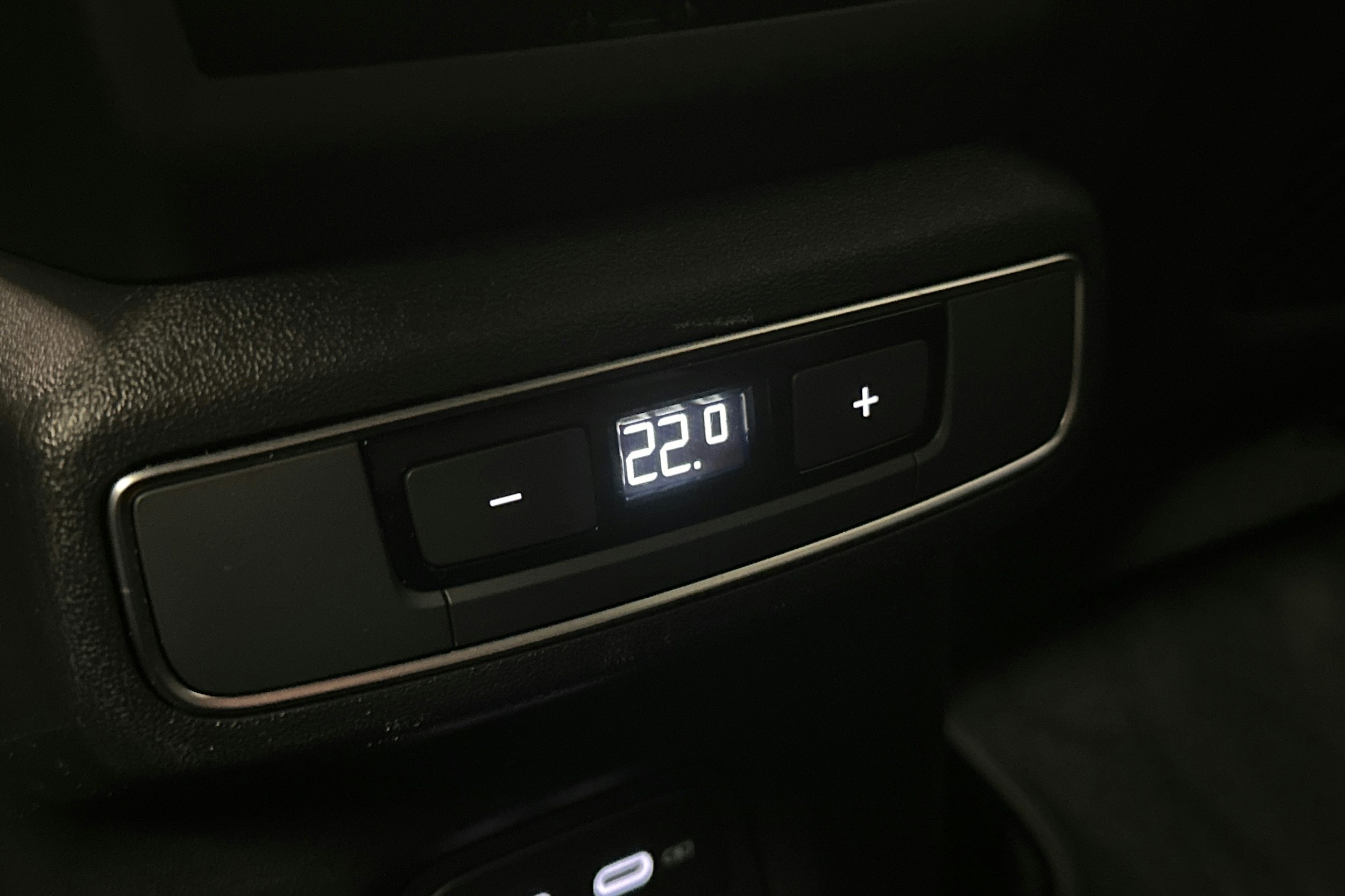 musta Audi Q4 e-tron 2025 kuva 16.