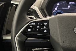 musta Audi Q4 e-tron 2025 kuva 21.
