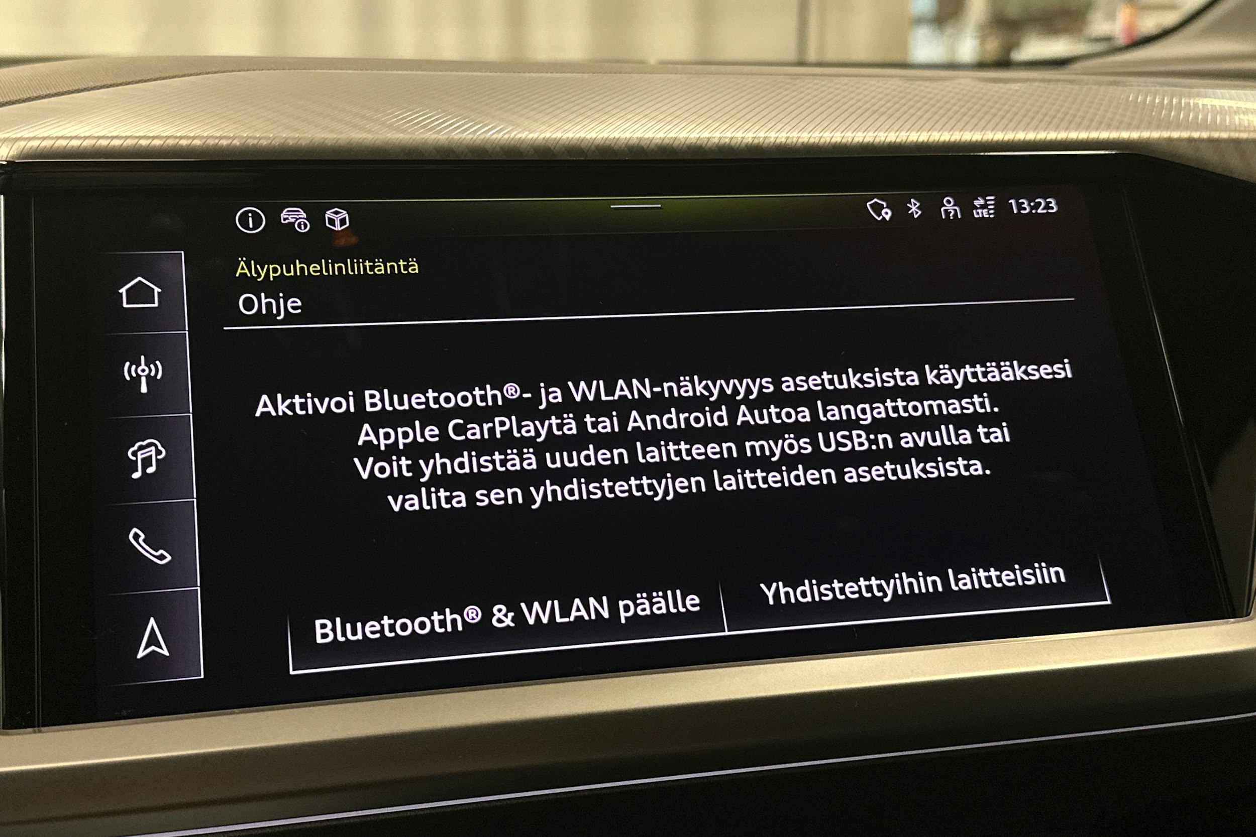 musta Audi Q4 e-tron 2025 kuva 28.
