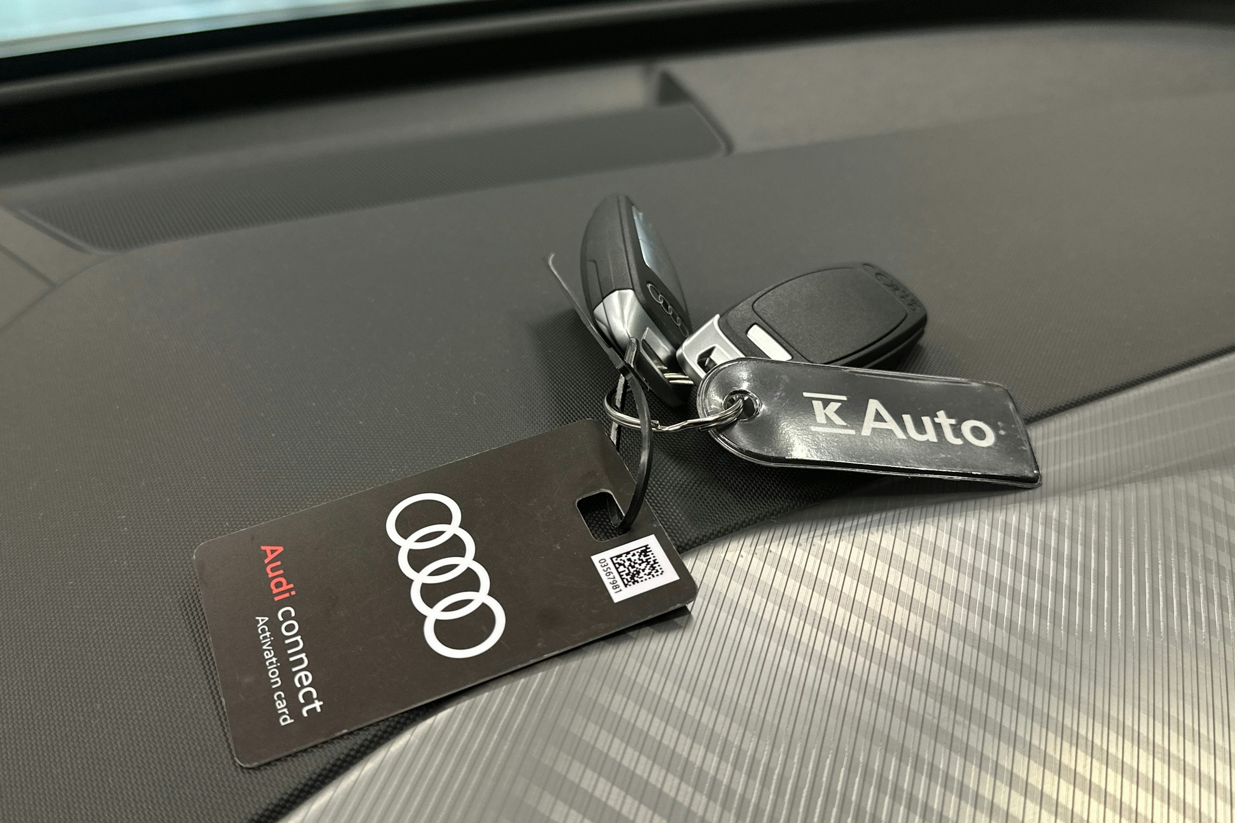 musta Audi Q4 e-tron 2025 kuva 36.