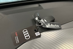 musta Audi Q4 e-tron 2025 kuva 36.