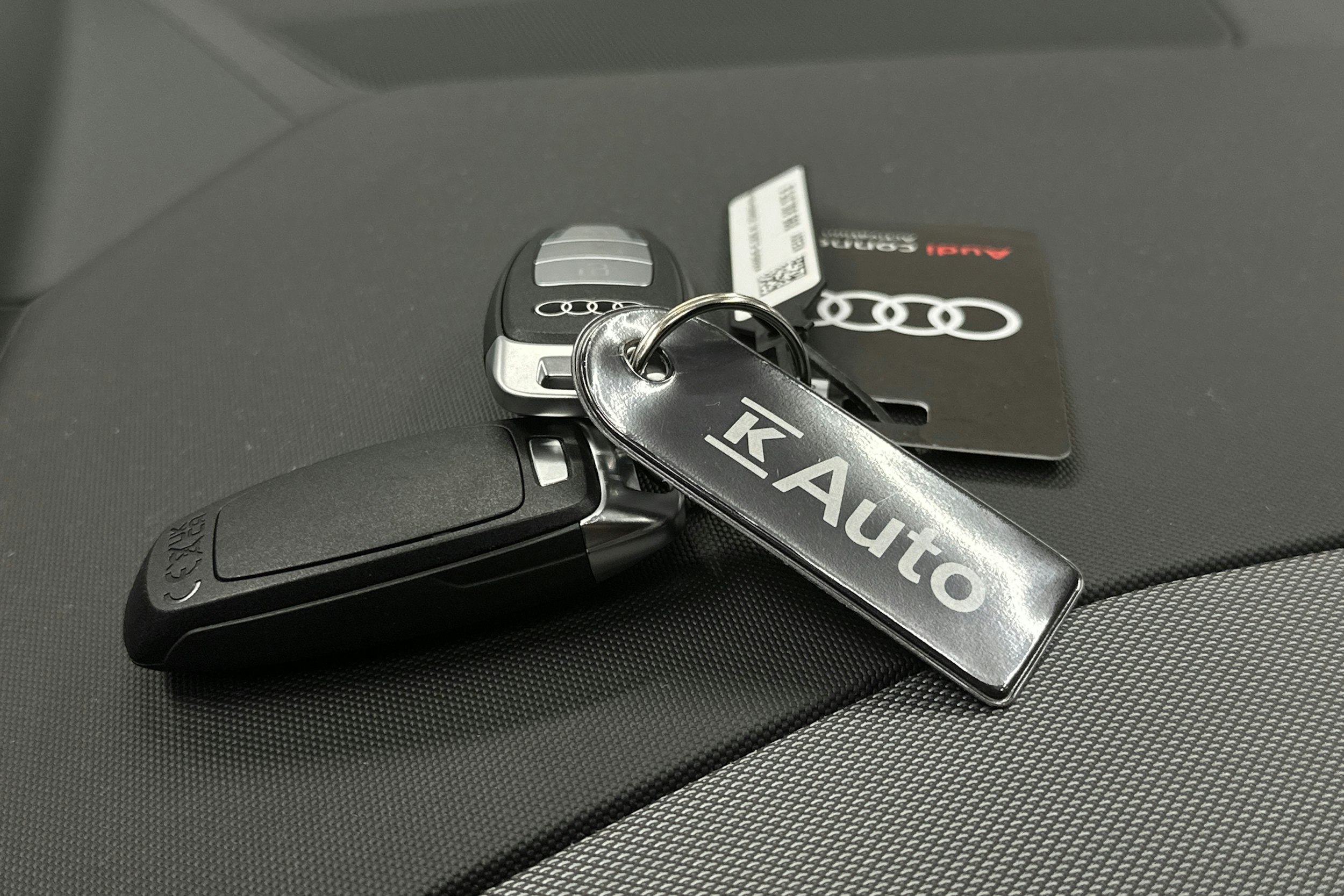 violetti Audi Q4 e-tron 2025 kuva 36.