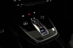 violetti Audi Q4 e-tron 2025 kuva 22.