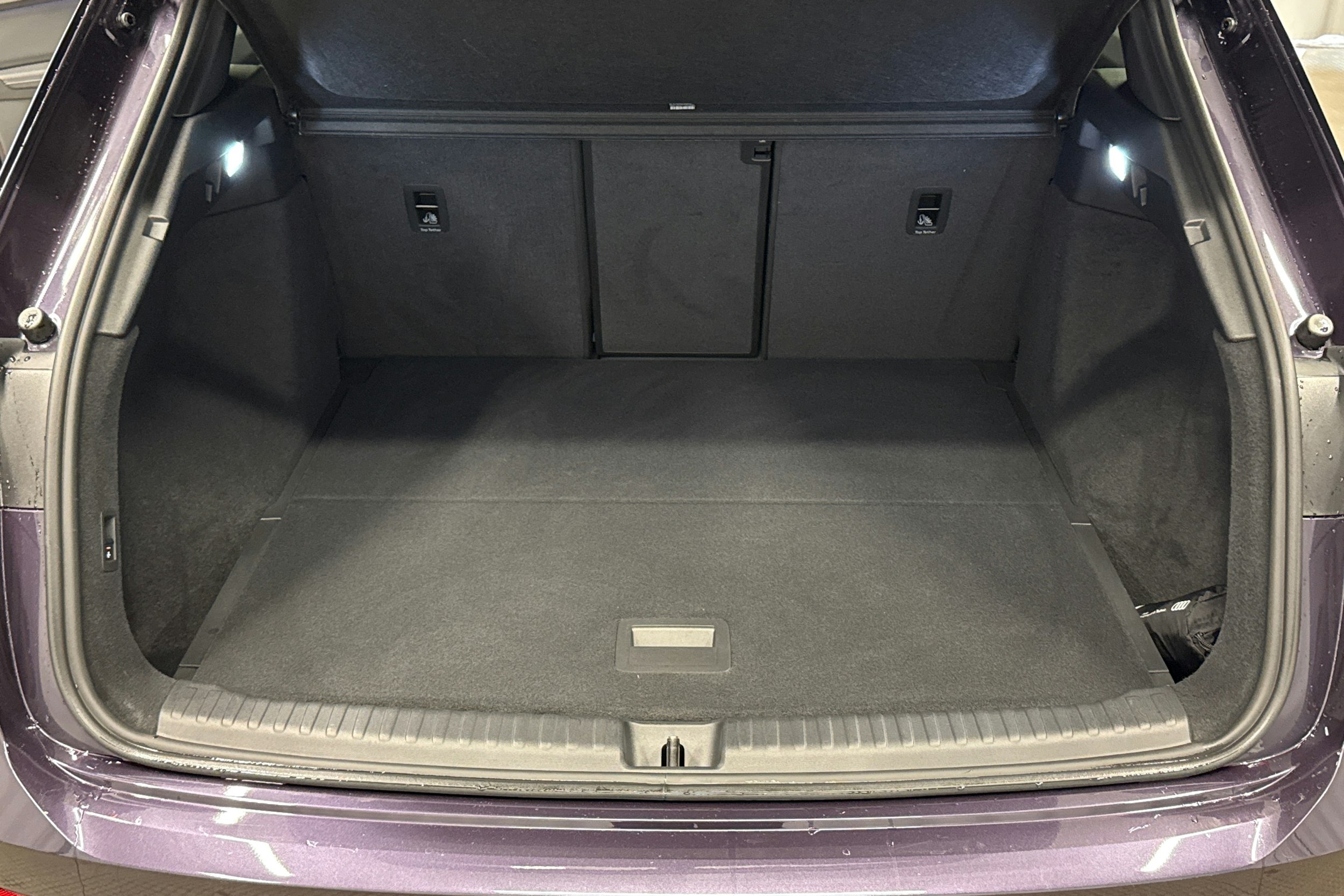 violetti Audi Q4 e-tron 2025 kuva 26.