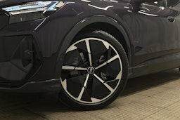 violetti Audi Q4 e-tron 2025 kuva 12.