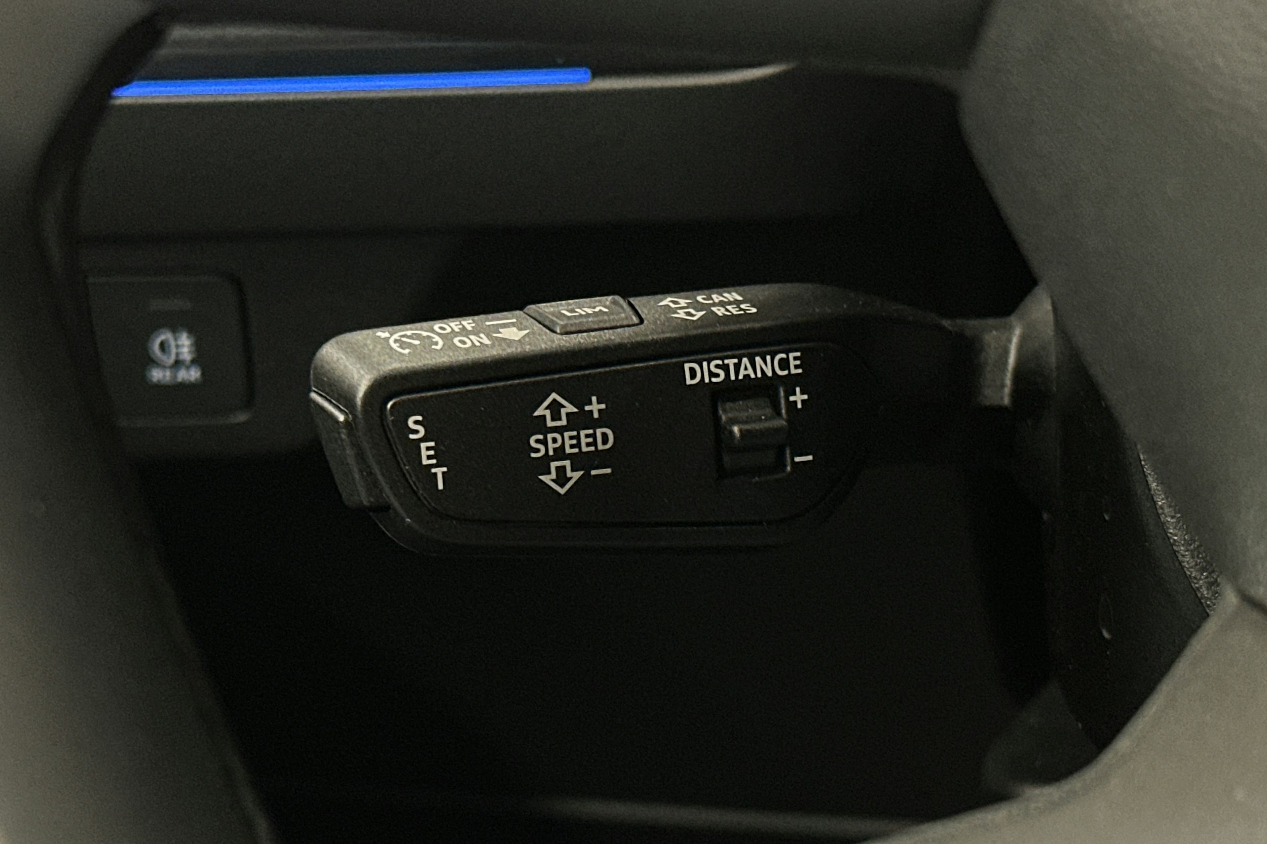 violetti Audi Q4 e-tron 2025 kuva 21.
