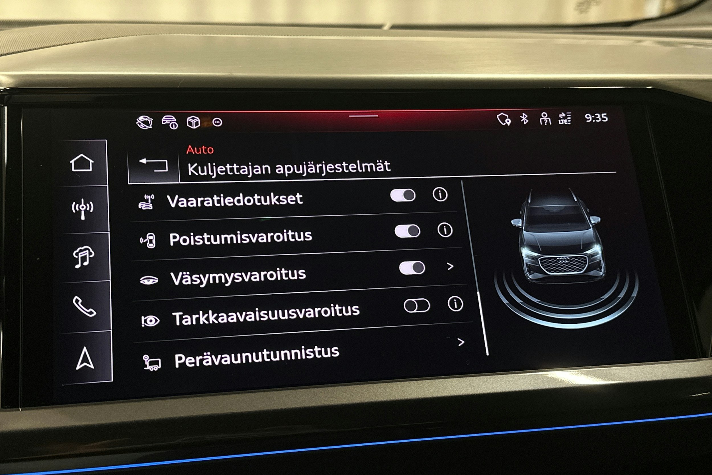 violetti Audi Q4 e-tron 2025 kuva 31.