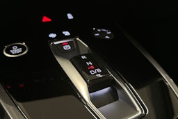 violetti Audi Q4 e-tron 2025 kuva 34.