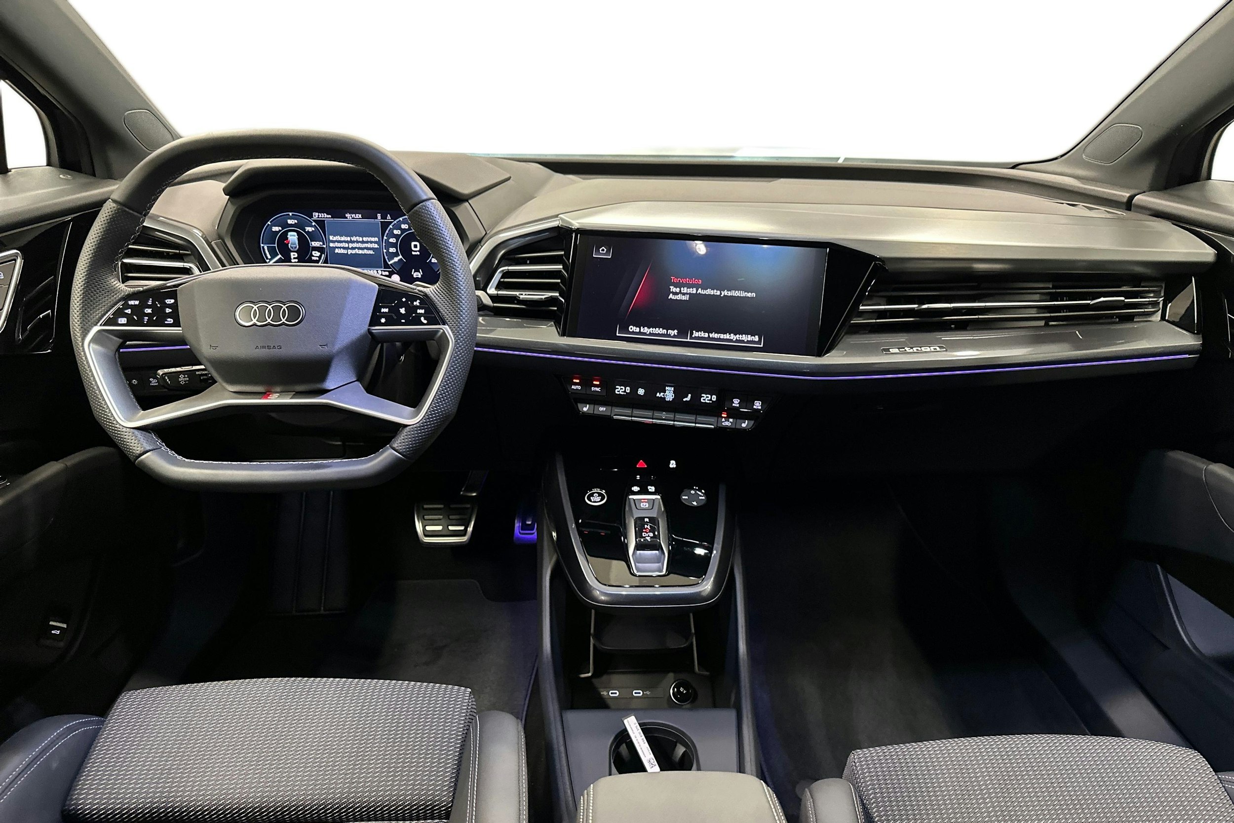 violetti Audi Q4 e-tron 2025 kuva 9.