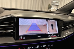 violetti Audi Q4 e-tron 2025 kuva 19.