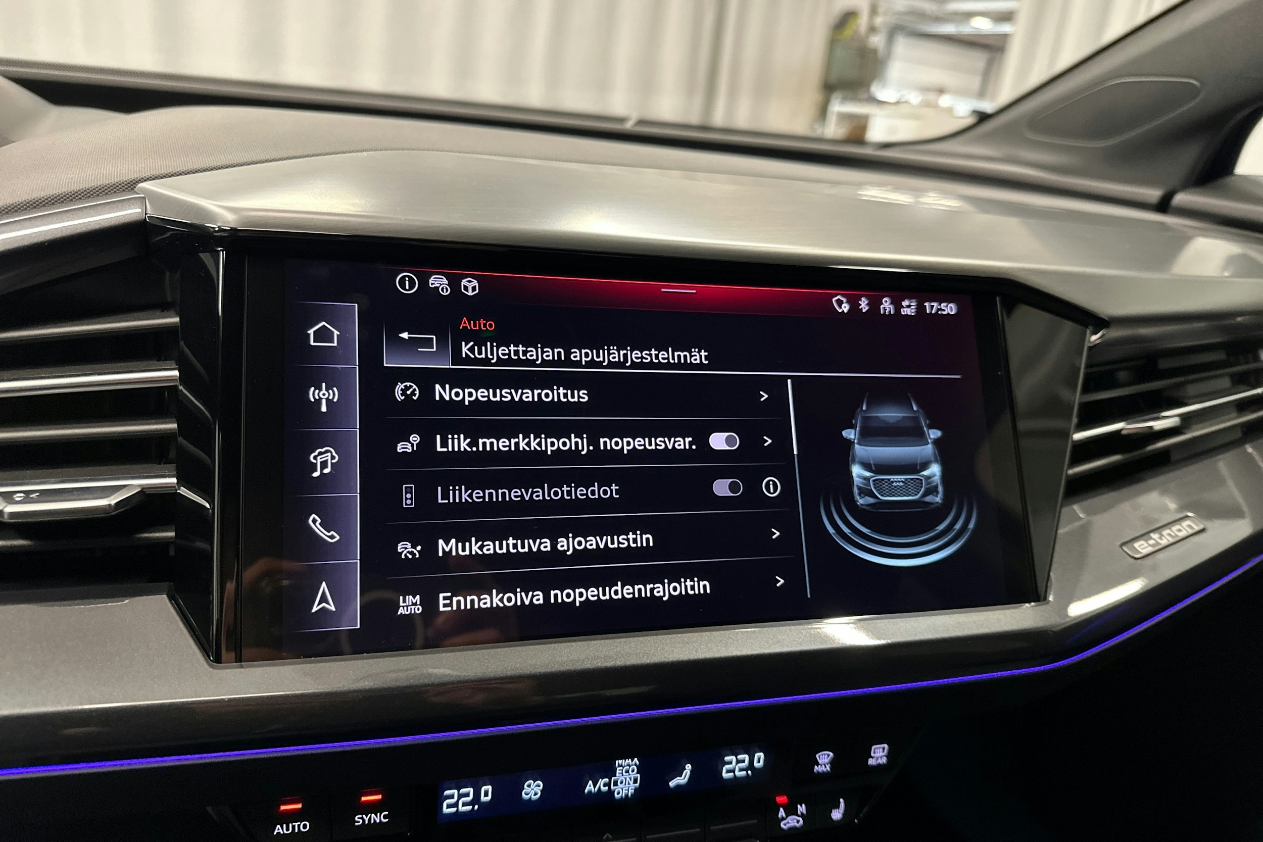 violetti Audi Q4 e-tron 2025 kuva 23.
