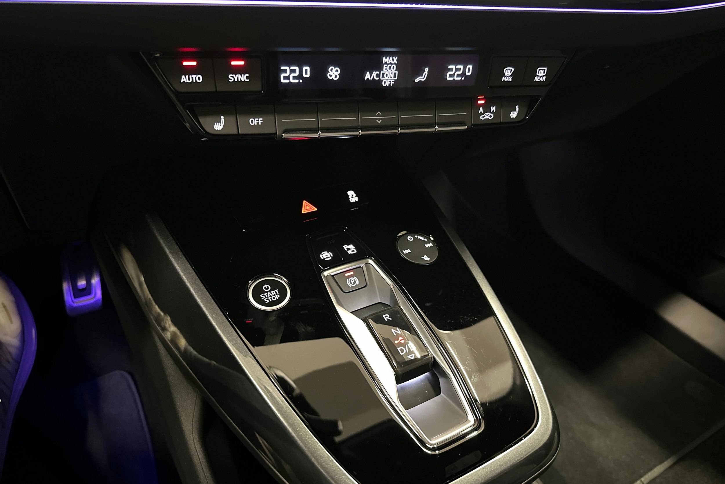 violetti Audi Q4 e-tron 2025 kuva 26.