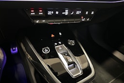 violetti Audi Q4 e-tron 2025 kuva 26.