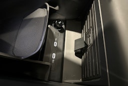 violetti Audi Q4 e-tron 2025 kuva 27.