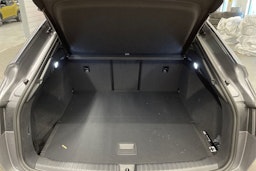harmaa Audi Q4 e-tron 2025 kuva 13.