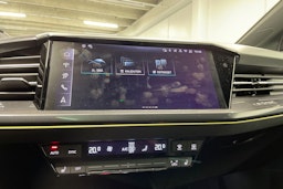 harmaa Audi Q4 e-tron 2025 kuva 18.