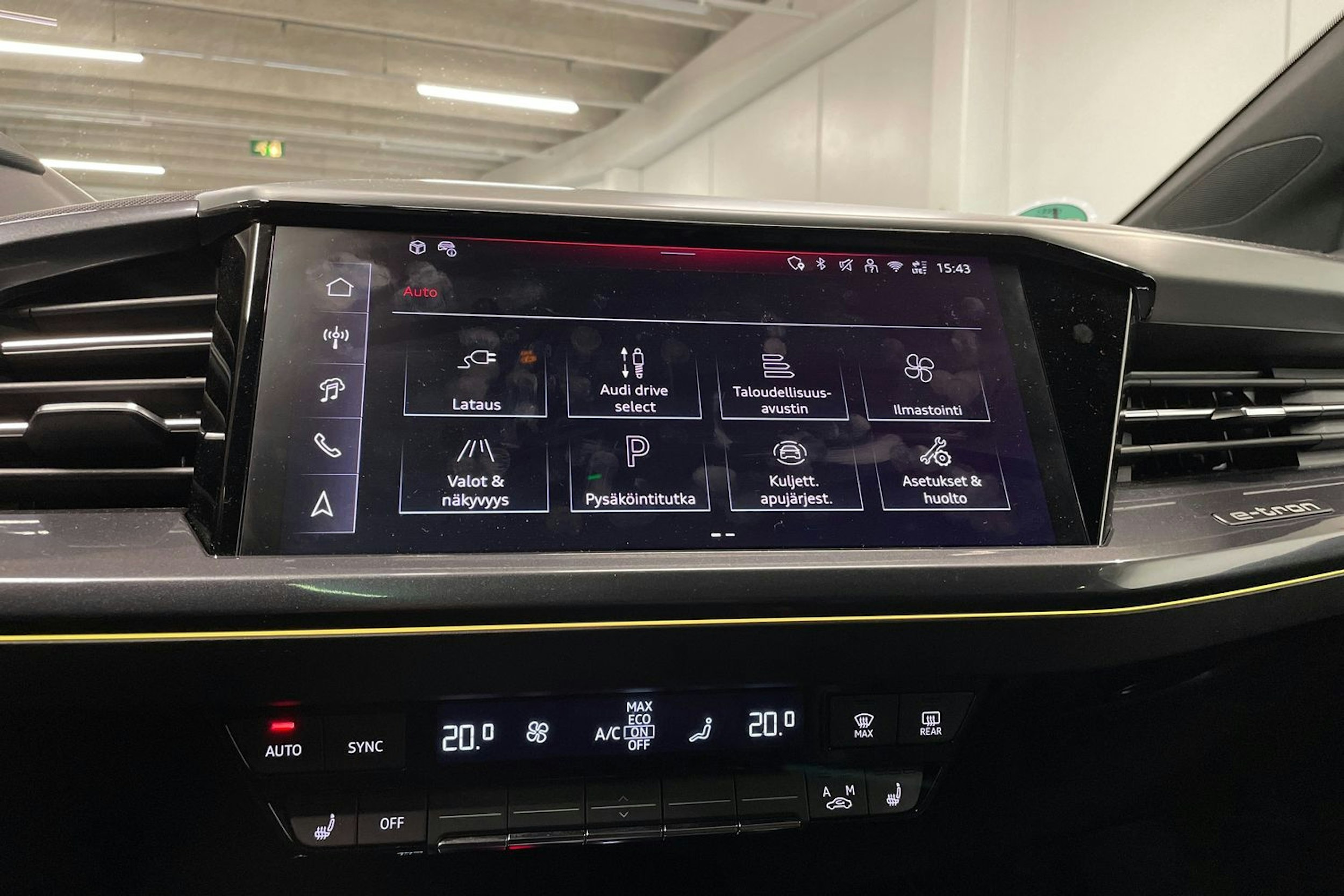 harmaa Audi Q4 e-tron 2025 kuva 21.