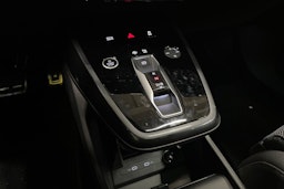 harmaa Audi Q4 e-tron 2025 kuva 23.
